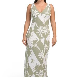 Green and White Sleeveless Maxi Dress
